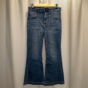 American Eagle Super Hi-Rise Flare Jeans - Size 10 SHORT